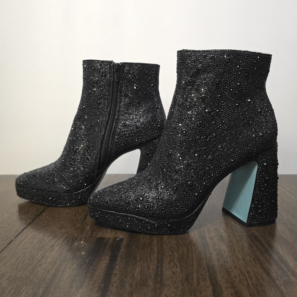 Betsey Johnson Della Ankle Boots